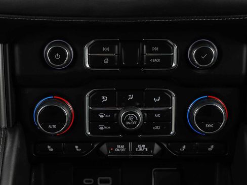 Used 2023 Chevrolet Tahoe LT image 14