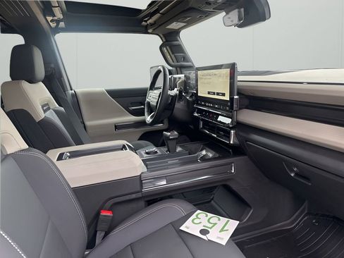 New 2026 GMC Hummer EV 2X image 11