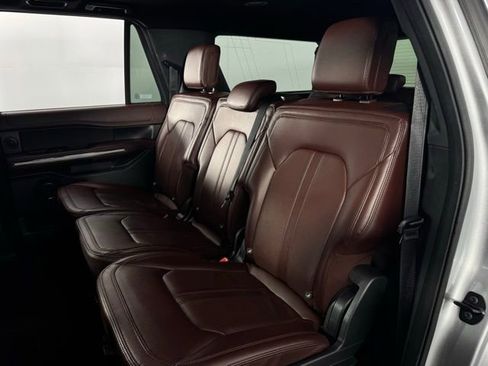 Used 2022 Ford Expedition Max Limited image 17