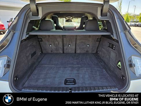 Used 2025 BMW iX xDrive50 image 18