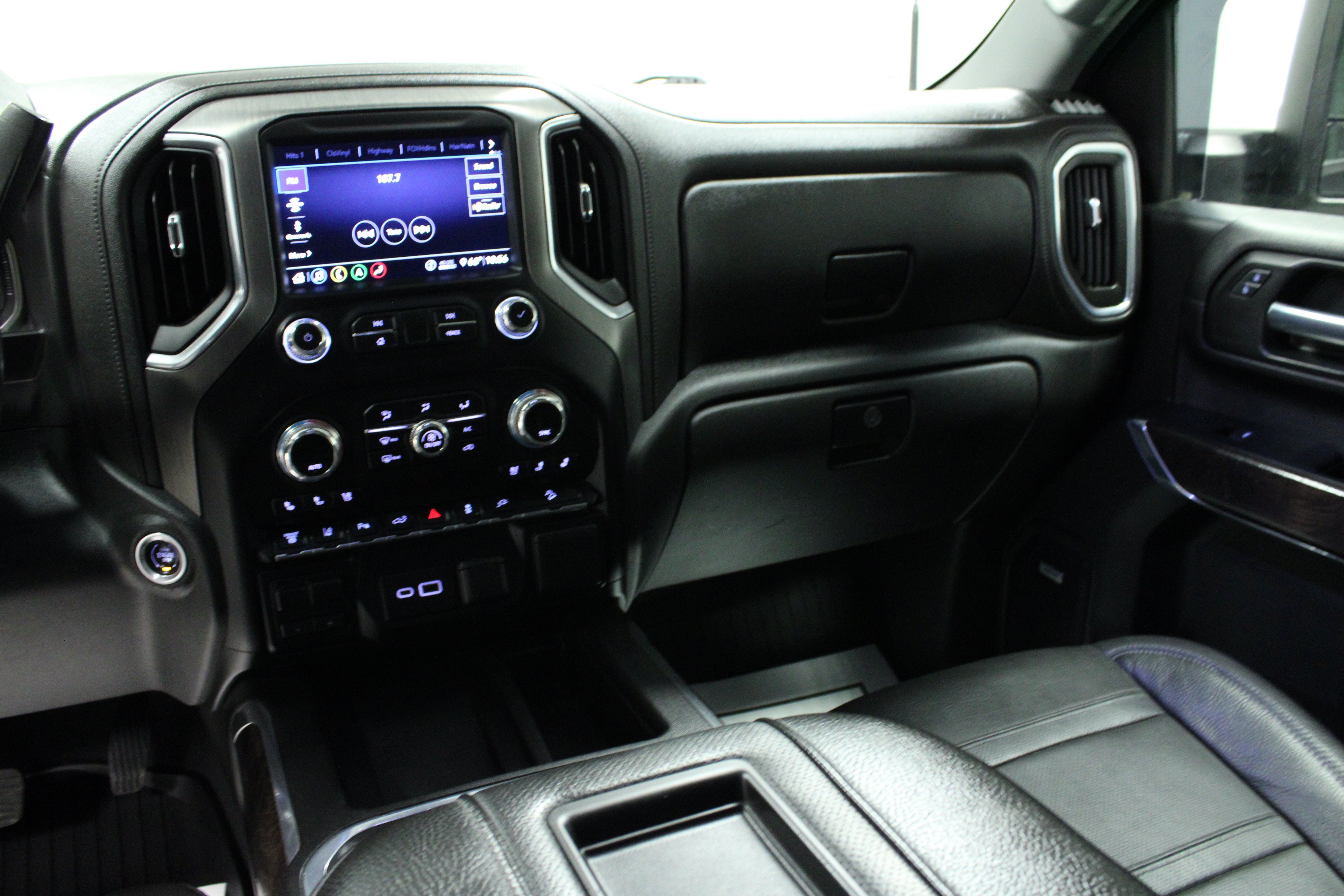 Used 2020 GMC Sierra 2500 Denali w/ Denali Ultimate Package AWD/4WD image 19
