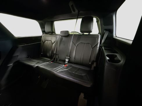 Used 2019 Ford Expedition Limited w/ Special Edition Package RWD image 41