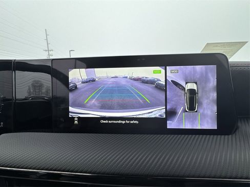 New 2025 Nissan Kicks SR image 17