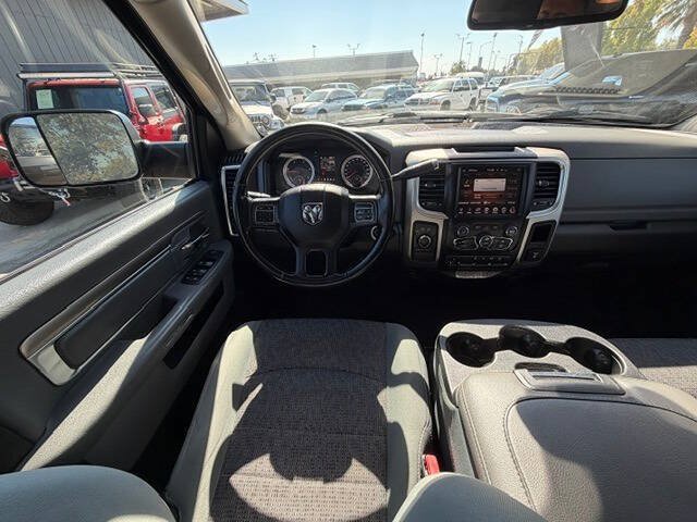 Used 2016 RAM 3500 Big Horn AWD/4WD image 15