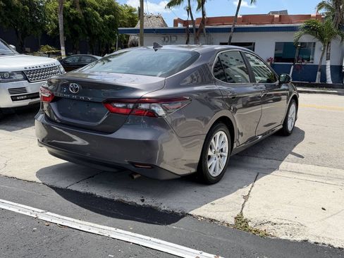 Used 2022 Toyota Camry LE FWD image 7