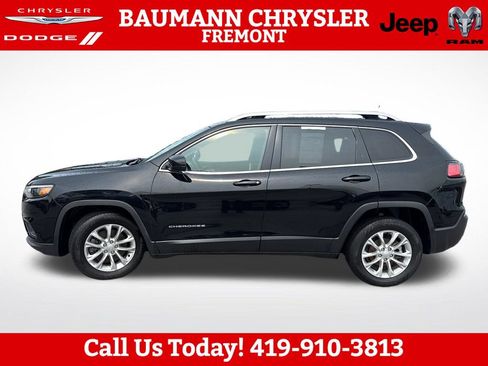 Used 2019 Jeep Cherokee Latitude w/ Popular Appearance Group FWD image 3