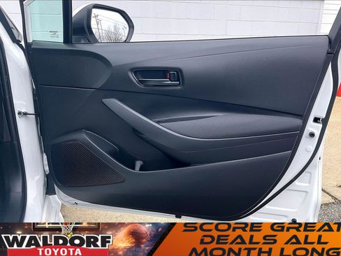 Used 2023 Toyota Corolla LE w/ LE Convenience Package image 28