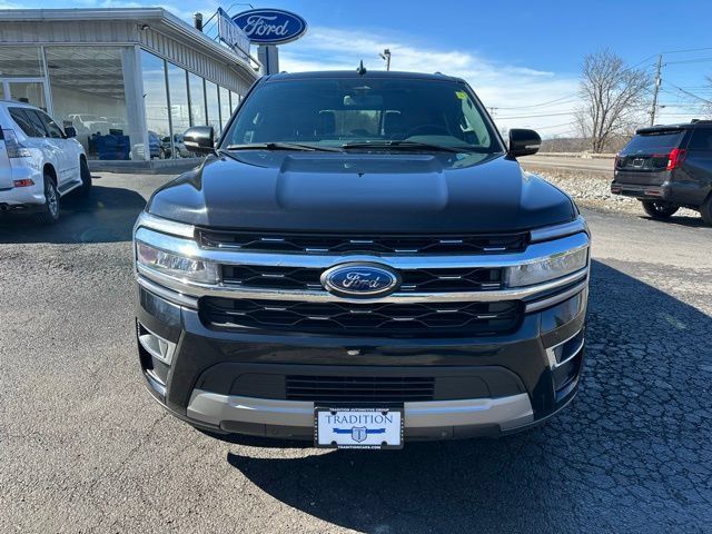 Used 2024 Ford Expedition Limited AWD/4WD image 8