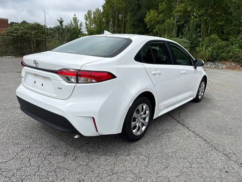 Used 2026 Toyota Corolla LE FWD image 4