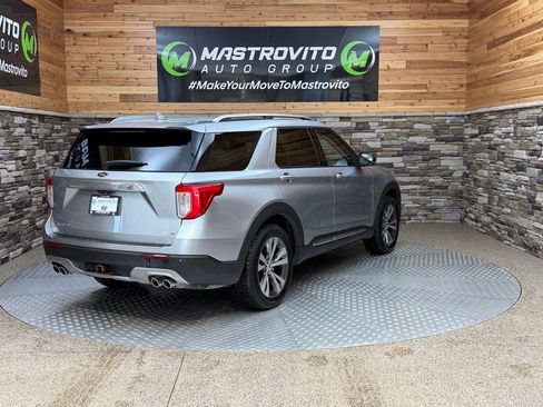 Used 2020 Ford Explorer Platinum image 9