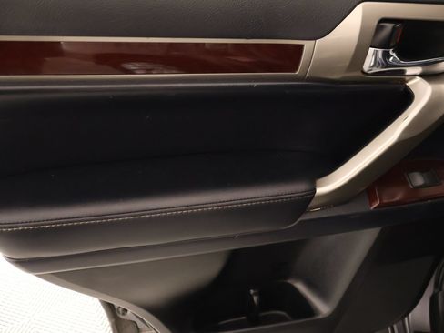 Used 2018 Lexus GX 460 Premium AWD/4WD image 19