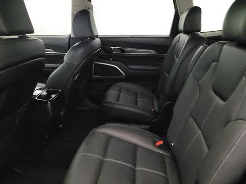 Used 2022 Kia Telluride EX w/ EX Premium Package AWD/4WD image 18