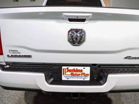 Used 2024 RAM 2500 Laramie AWD/4WD image 8