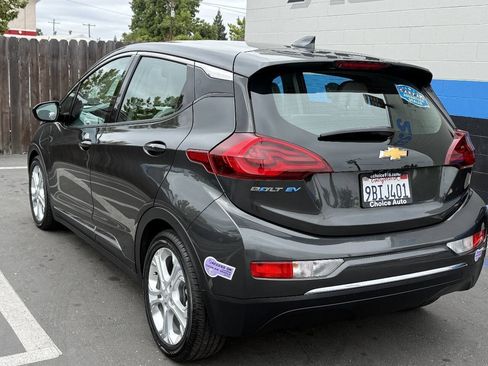 Used 2019 Chevrolet Bolt LT FWD image 4