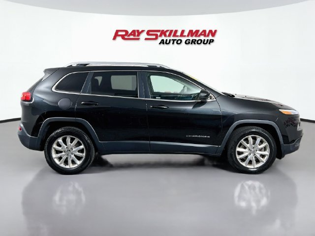 Used 2015 Jeep Cherokee Limited AWD/4WD image 8
