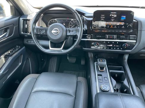 Certified 2023 Nissan Pathfinder SL w/ SL Premium Package AWD/4WD image 10