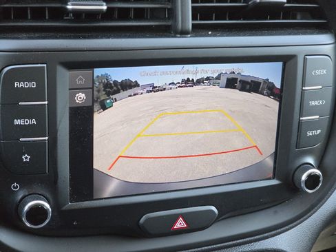 Used 2022 Kia Soul LX FWD image 21