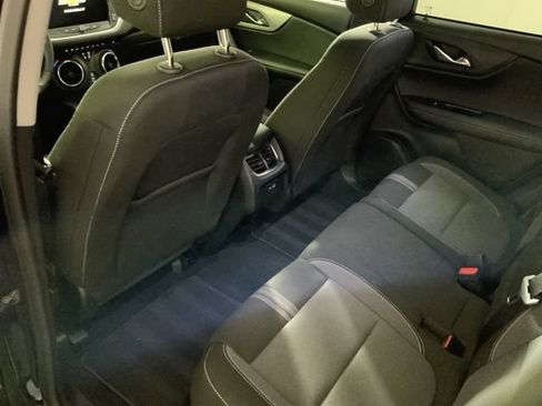 Used 2025 Chevrolet Blazer LT AWD/4WD image 25
