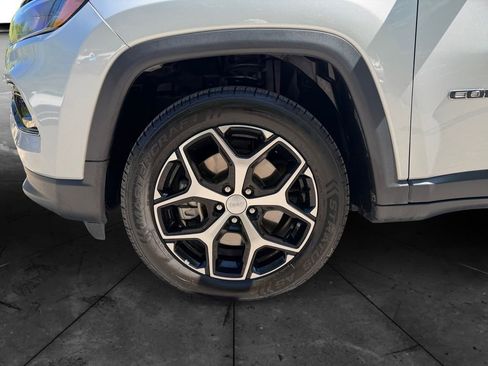 Used 2024 Jeep Compass Limited AWD/4WD image 14