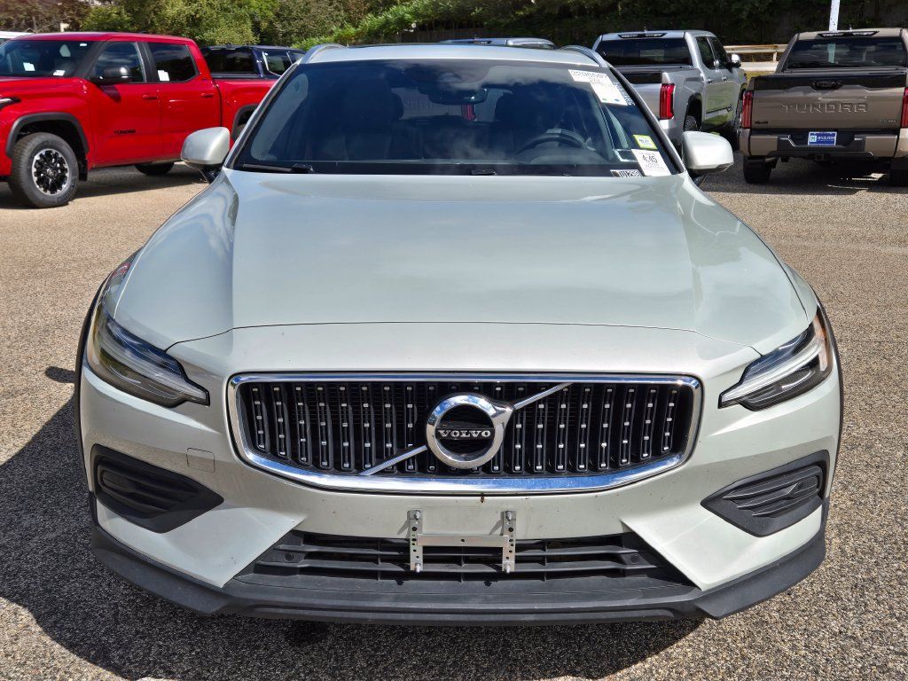 Used 2020 Volvo V60 T5 Cross Country w/ Protection Package Premier AWD/4WD image 9