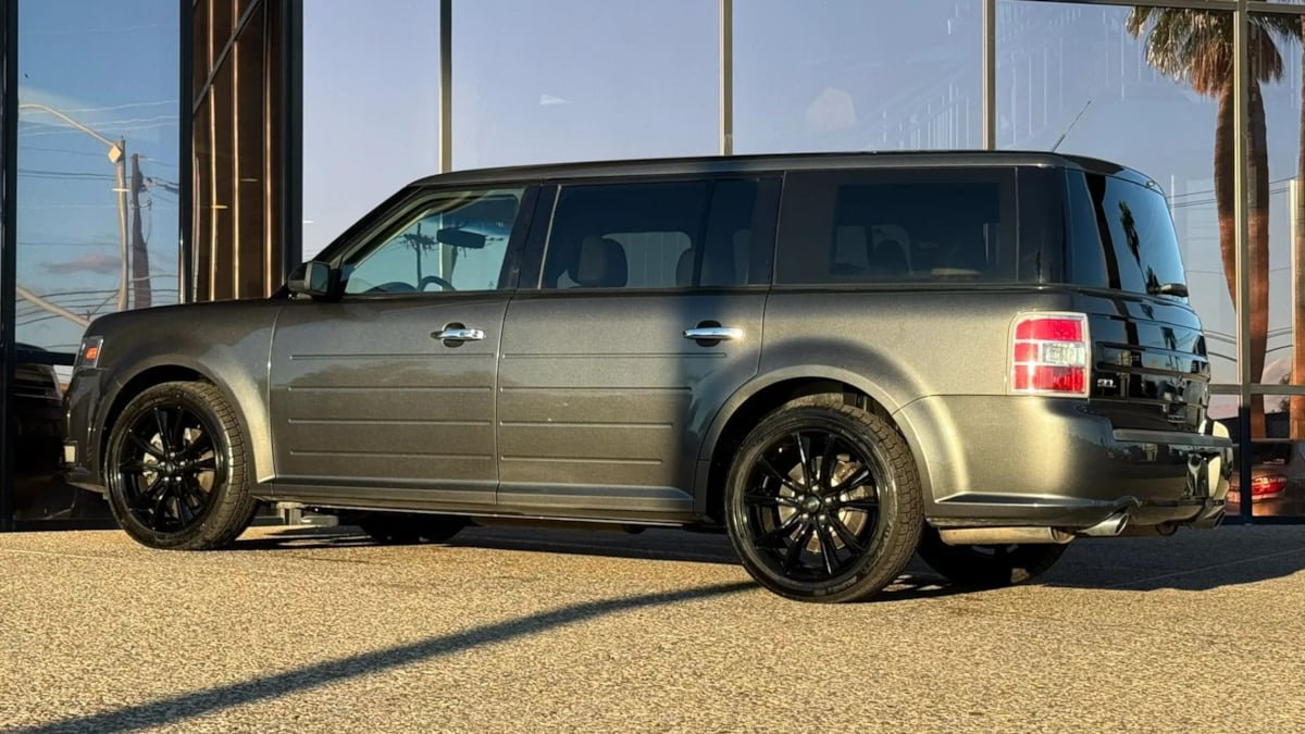 Used 2018 Ford Flex SEL w/ Equipment Group 202A FWD image 6