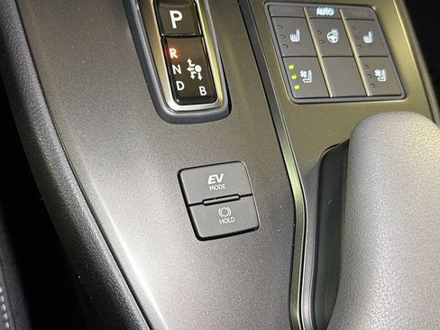 New 2026 Lexus UX 300h AWD image 27