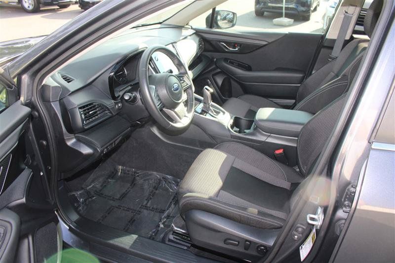 Used 2025 Subaru Outback Premium AWD/4WD image 8