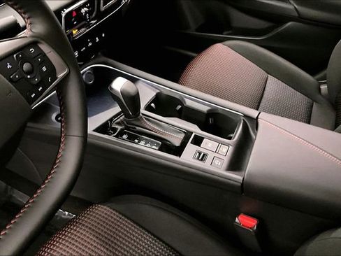 New 2026 Nissan Sentra SR FWD image 9