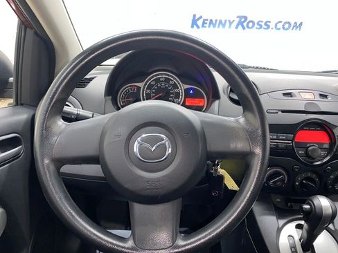 Used 2014 MAZDA MAZDA2 Sport FWD image 23
