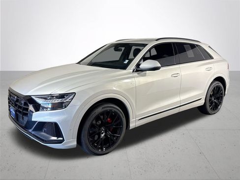 Used 2023 Audi Q8 Premium Plus w/ Premium Plus Package AWD/4WD image 2