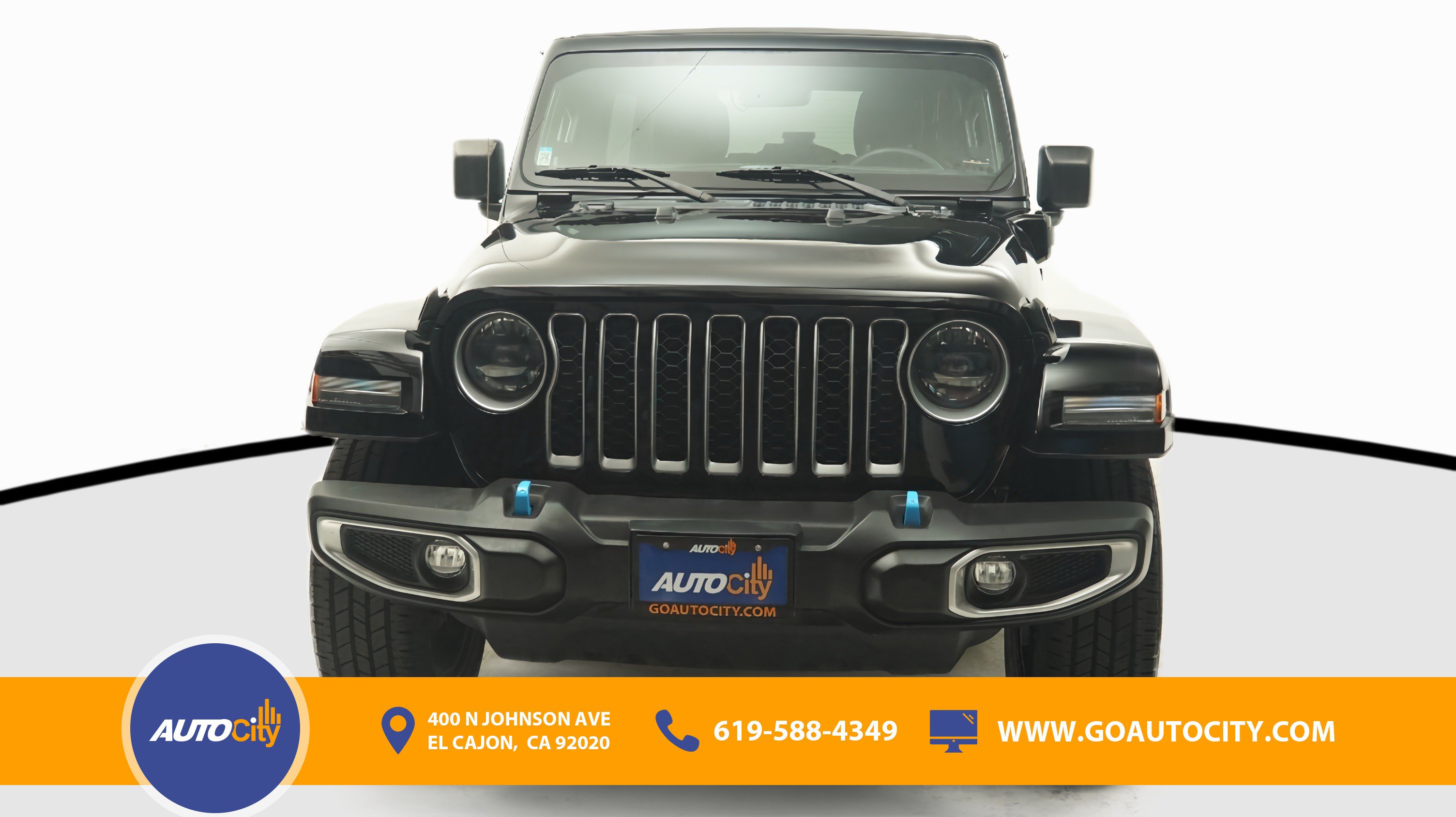 Used 2023 Jeep Wrangler Unlimited Sahara w/ Cold Weather Group AWD/4WD image 4