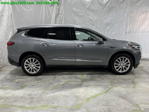 Used 2019 Buick Enclave Essence image 14