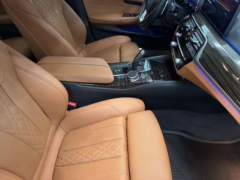Used 2021 BMW 540i w/ Premium Package RWD image 31