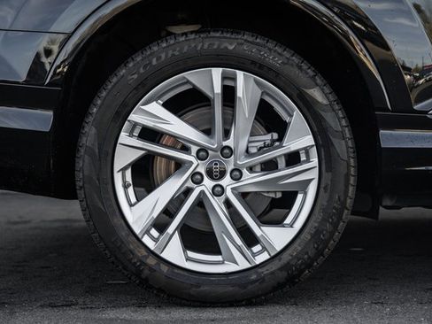 Used 2024 Audi Q7 2.0T Premium image 19