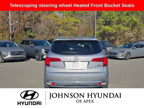 Used 2017 Honda Pilot Touring image 16