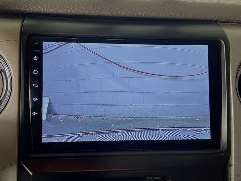 Used 2010 Ford F150 Lariat image 26