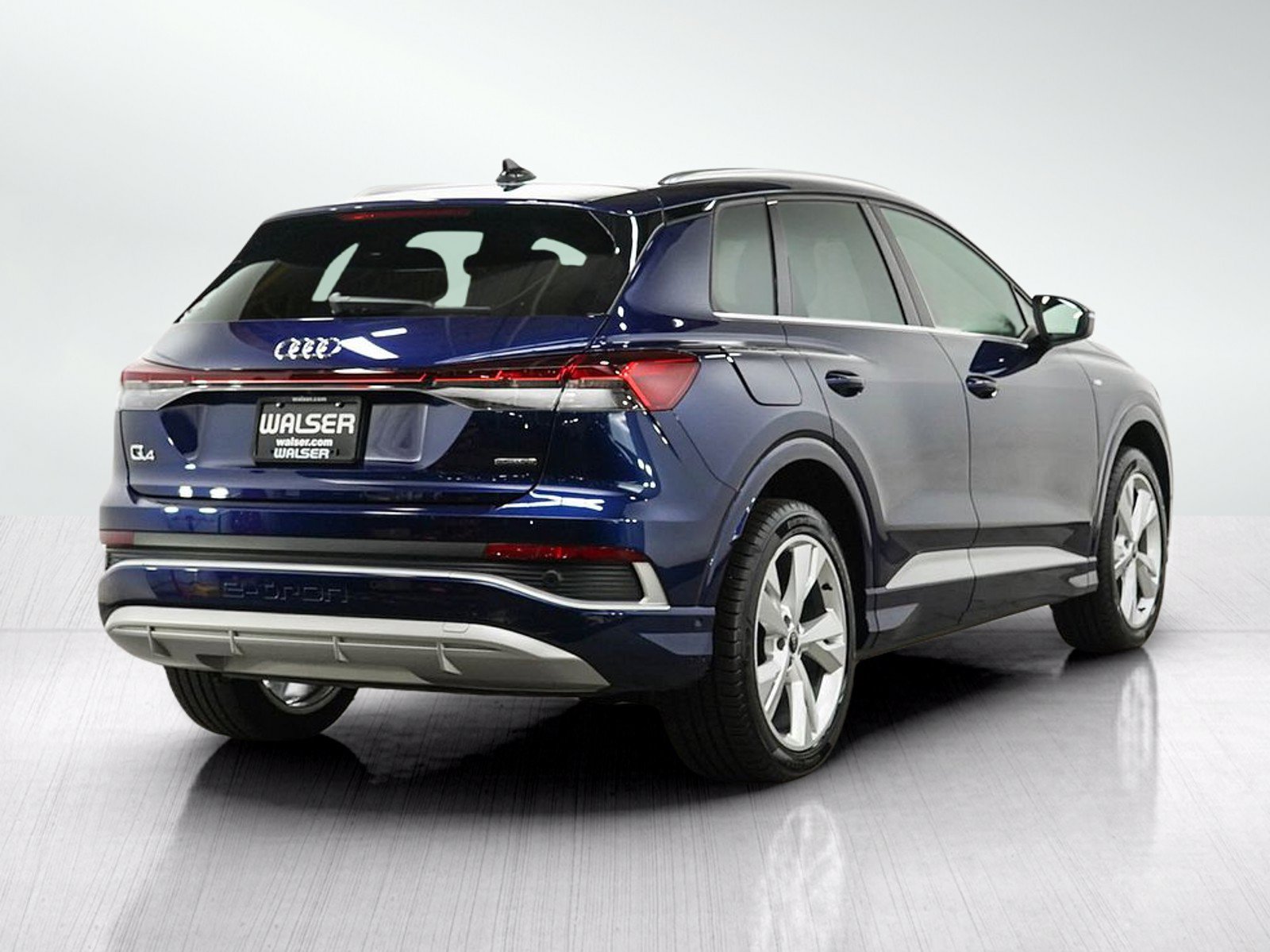 Used 2023 Audi Q4 e-tron Premium Plus w/ Premium Plus AWD/4WD image 5
