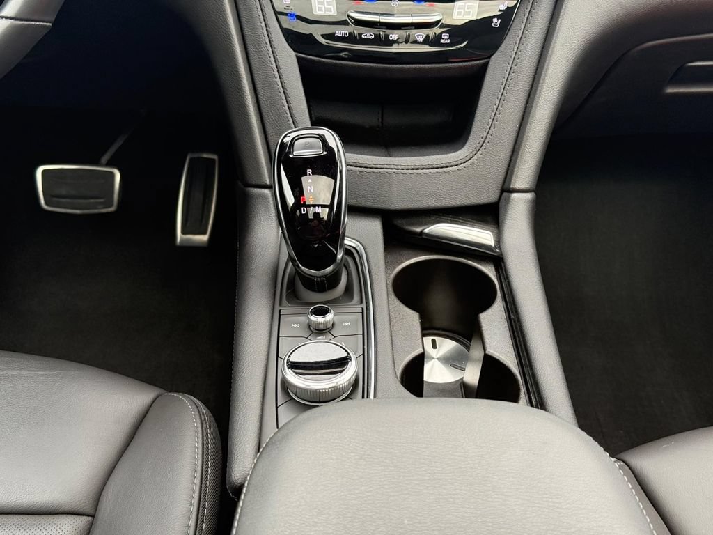 Used 2024 Cadillac XT6 Sport w/ LPO, Floor Liner Package AWD/4WD image 13