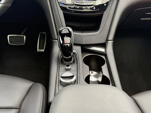 Used 2024 Cadillac XT6 Sport w/ LPO, Floor Liner Package AWD/4WD image 13
