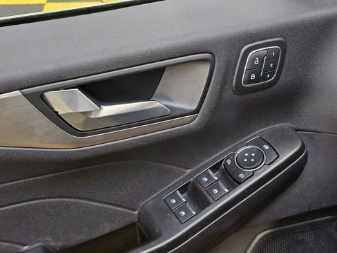 Used 2022 Ford Escape Titanium w/ Class II Trailer Tow Package AWD/4WD image 24