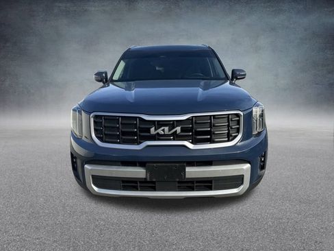 Used 2024 Kia Telluride S w/ S Sunroof Package image 9