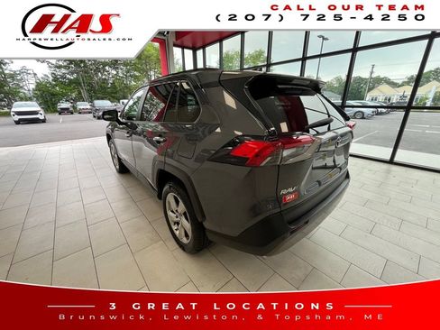 Used 2019 Toyota RAV4 Limited AWD/4WD image 3