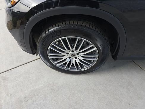 Certified 2026 Mercedes-Benz GLC 300 4MATIC image 11