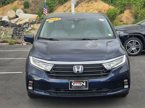 Used 2023 Honda Odyssey Touring image 2