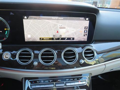 Used 2021 Mercedes-Benz E 350 4MATIC Sedan image 15