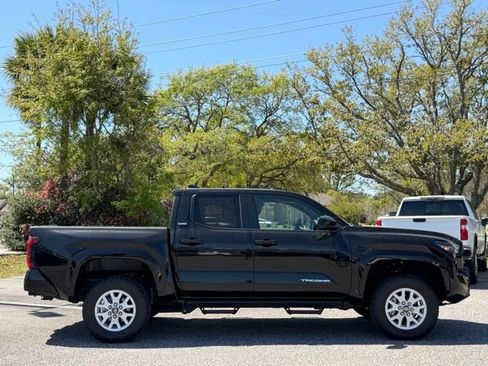 Used 2024 Toyota Tacoma SR5 image 5