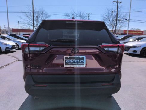 Used 2024 Toyota RAV4 XLE image 4
