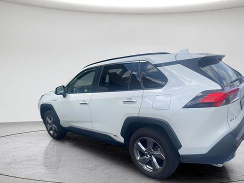 Used 2020 Toyota RAV4 Limited AWD/4WD image 8