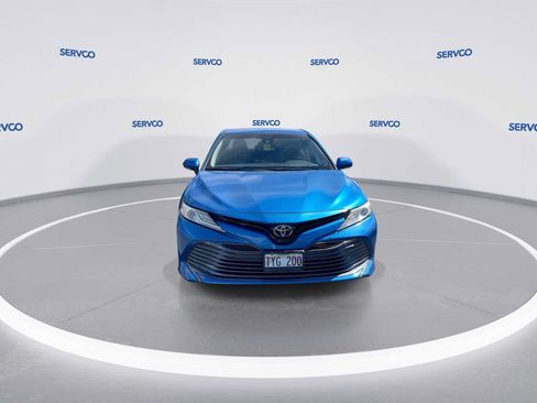 Used 2019 Toyota Camry XLE FWD image 3