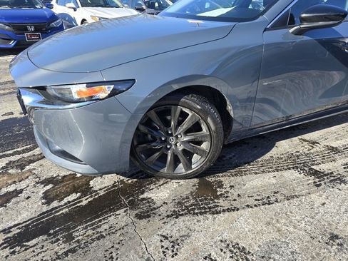 Used 2023 MAZDA MAZDA3 s image 2